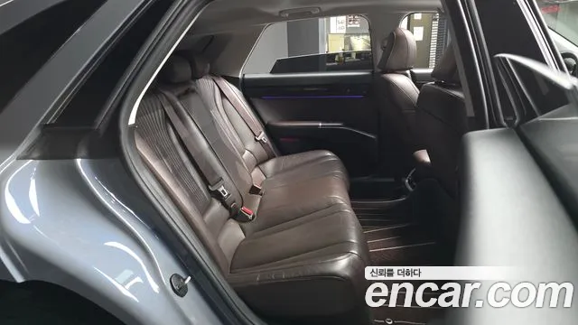 Hyundai Grandeur GN7 — Фото автомобиля 18