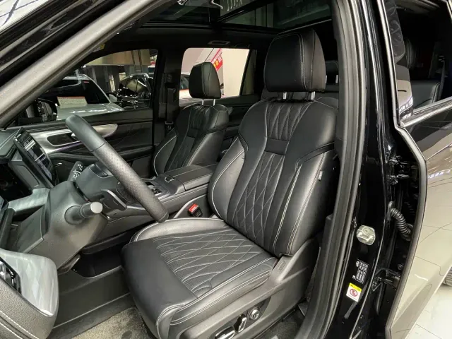 GAC Trumpchi GS8 — Фото автомобиля 25