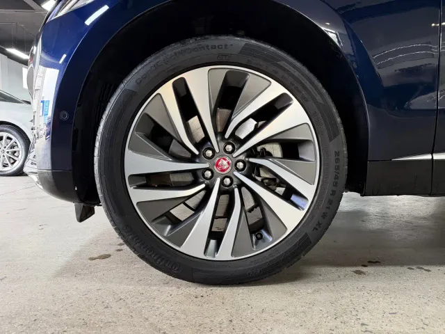Jaguar F-Pace — Фото автомобиля 25