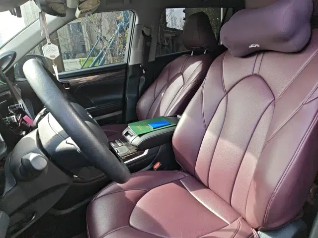 Toyota Highlander — Фото автомобиля 7