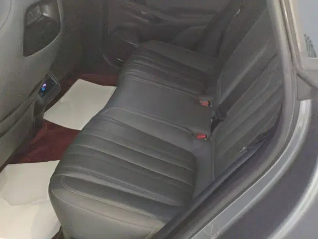 BYD Song L EV — Фото автомобиля 16