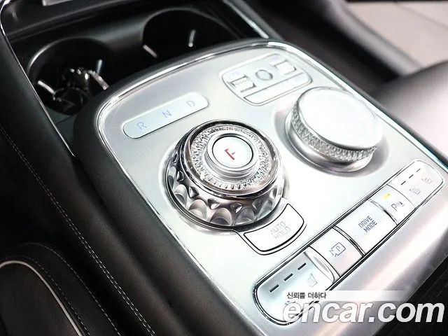 Genesis G90 Бензин 3.5 турбо AWD — Фото автомобиля 9