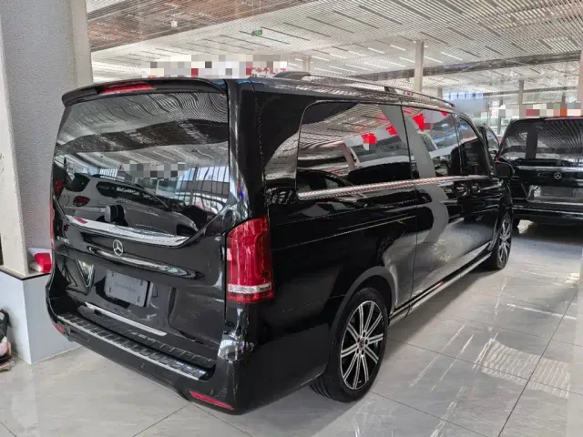 Mercedes-Benz V-Class — Фото автомобиля 6