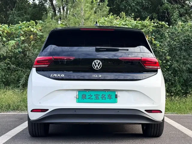 Volkswagen ID.3 — Фото автомобиля 6