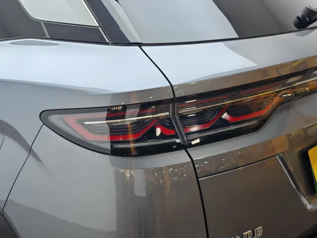 BYD Song L DM-i — Фото автомобиля 7