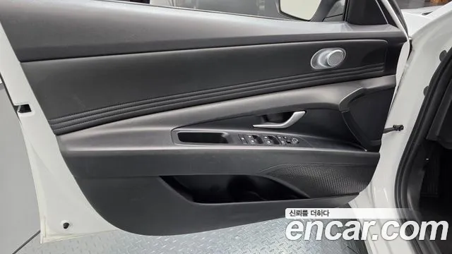 Hyundai AVANTE Avante (CN7) — Фото автомобиля 24