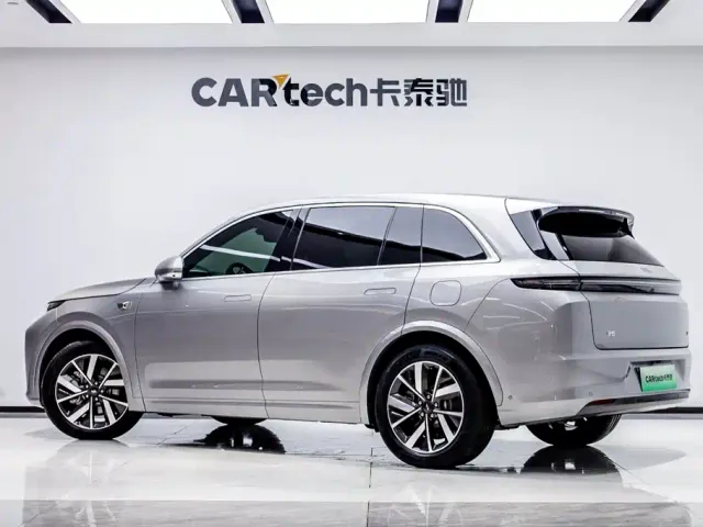 Li Auto L7 — Фото автомобиля 27