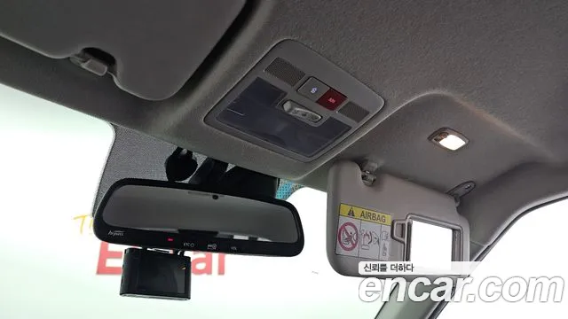 Hyundai Venue — Фото автомобиля 25