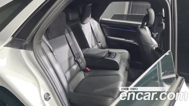Hyundai Grandeur GN7 — Фото автомобиля 18