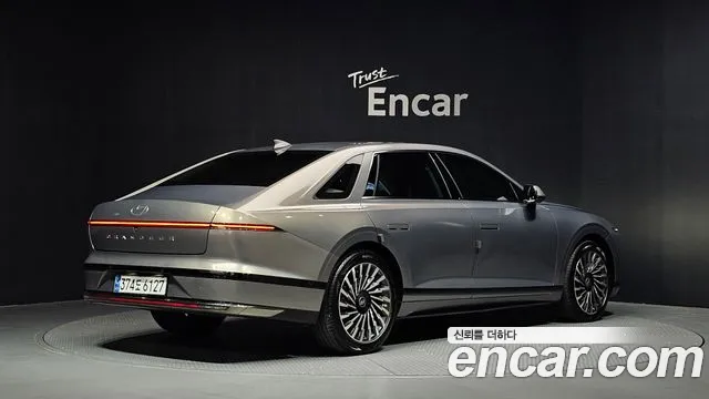 Hyundai Grandeur GN7 — Фото автомобиля 2