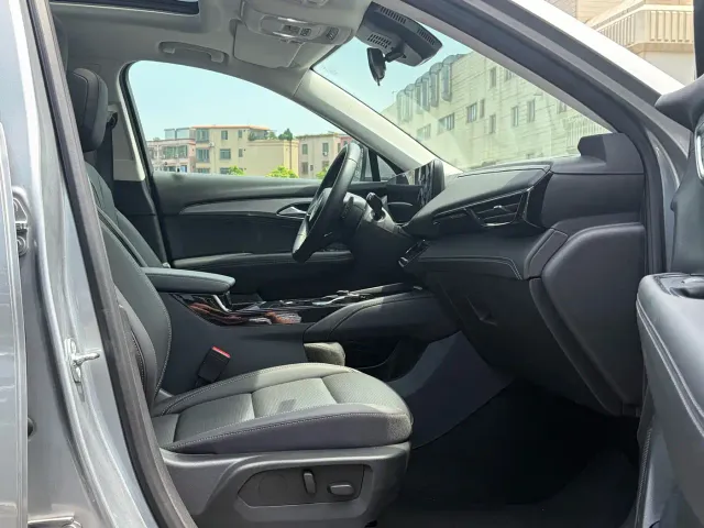 Buick Envision S — Фото автомобиля 10