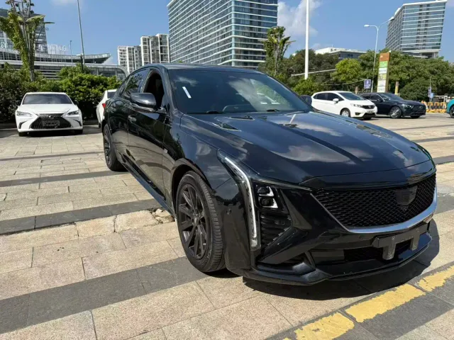 Cadillac CT5 — Фото автомобиля 3