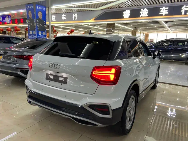 Audi Q2L — Фото автомобиля 6