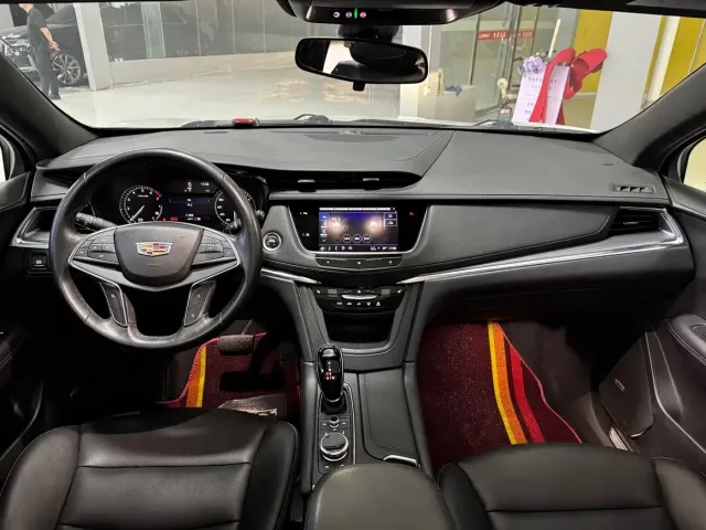 Cadillac XT5 — Фото автомобиля 5