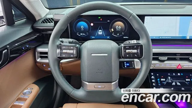 Hyundai Grandeur Grandeur (GN7) 2.5 Бензин 2WD — Фото автомобиля 13