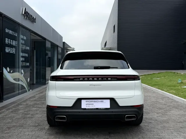 Porsche Cayenne — Фото автомобиля 5