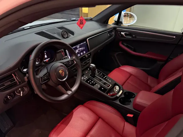 Porsche Macan — Фото автомобиля 8