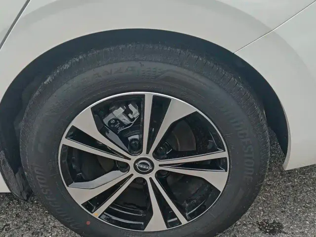 Nissan Sylphy — Фото автомобиля 7