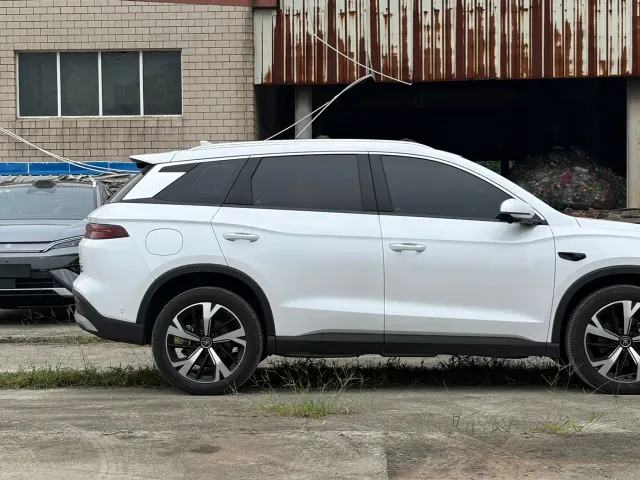 BYD Song Pro — Фото автомобиля 8
