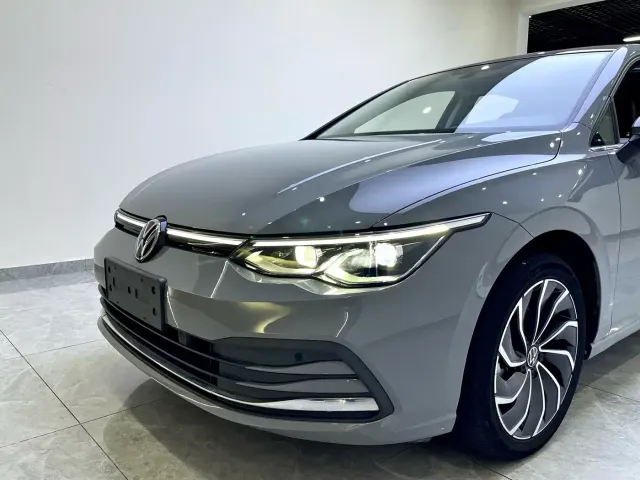 Volkswagen Golf — Фото автомобиля 15