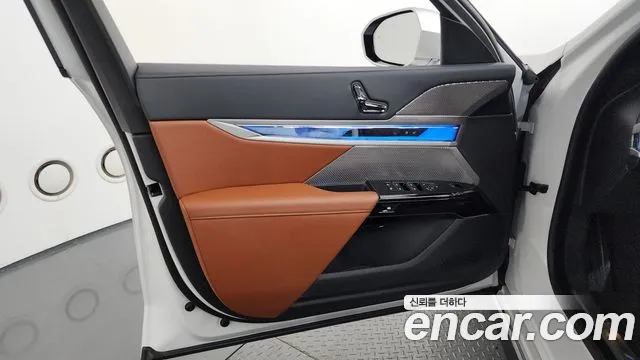 BMW 7-Series — Фото автомобиля 20