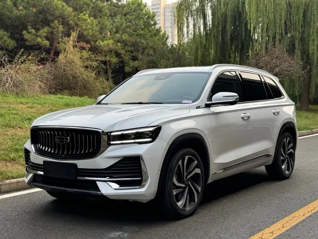 Фотография автомобиля — Geely Xingyue L