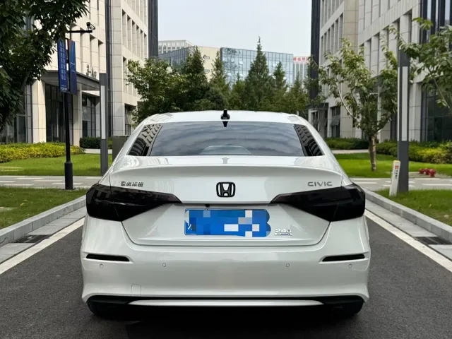 Honda Civic — Фото автомобиля 5