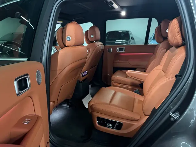 Li Auto L9 — Фото автомобиля 9