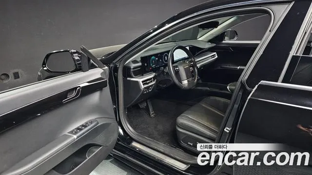 Hyundai Grandeur GN7 — Фото автомобиля 10