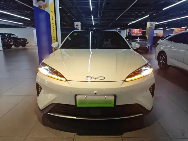 BYD Seal 07 DM-i — Фото автомобиля 2