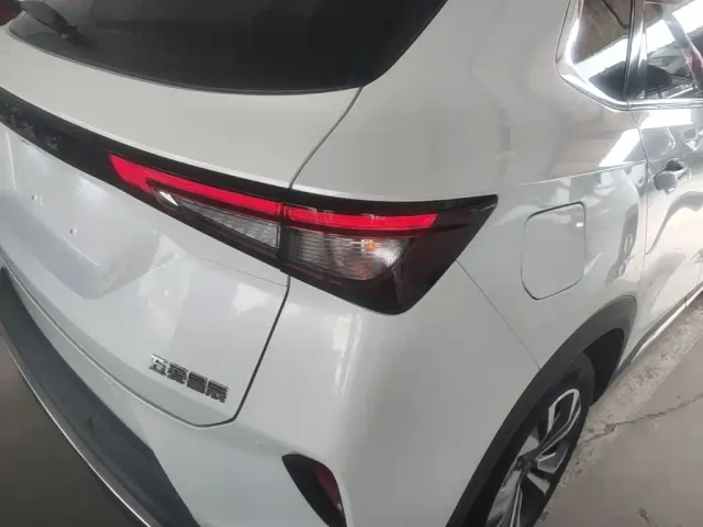 Wuling Asta — Фото автомобиля 7