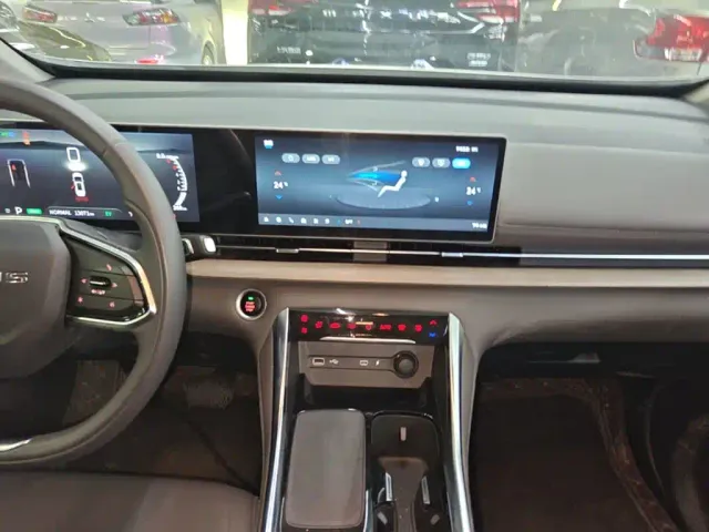 Maxus G50 PHEV — Фото автомобиля 12