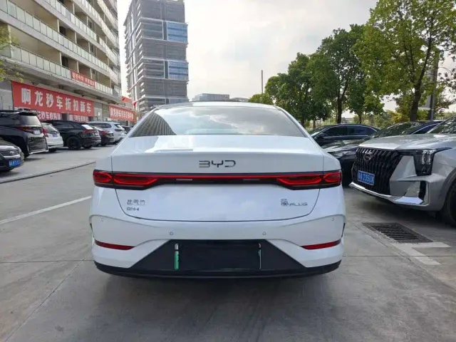 BYD Qin PLUS — Фото автомобиля 4