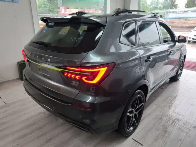 Roewe RX5 — Фото автомобиля 6