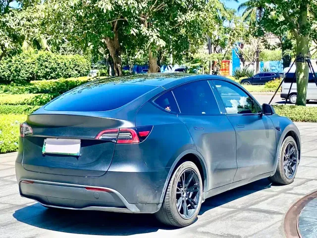 Tesla Model Y — Фото автомобиля 7