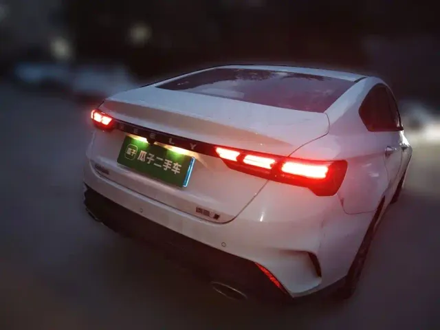 Geely Binrui — Фото автомобиля 3