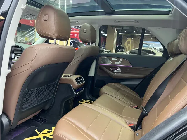 Mercedes-Benz GLE-Class — Фото автомобиля 10