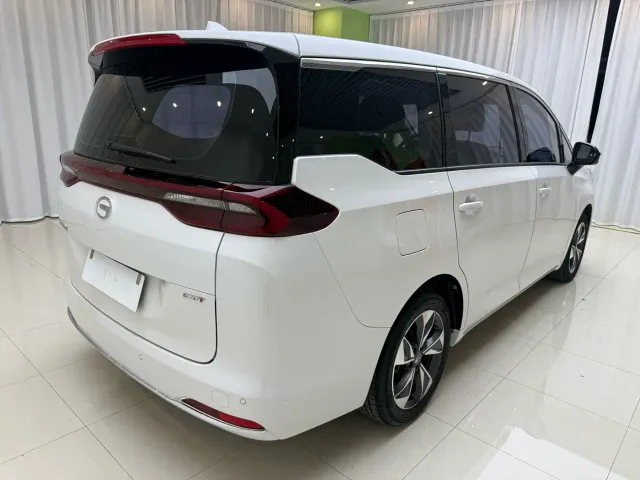 GAC Trumpchi M6 — Фото автомобиля 4