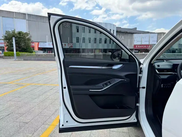 Haval H6 — Фото автомобиля 10