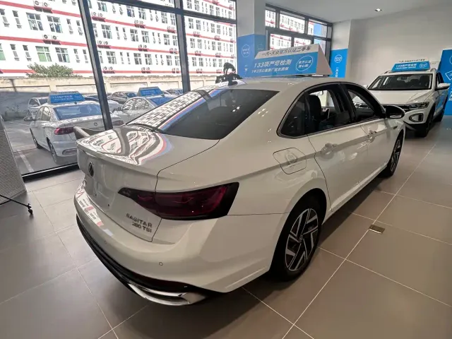 Volkswagen Sagitar — Фото автомобиля 8