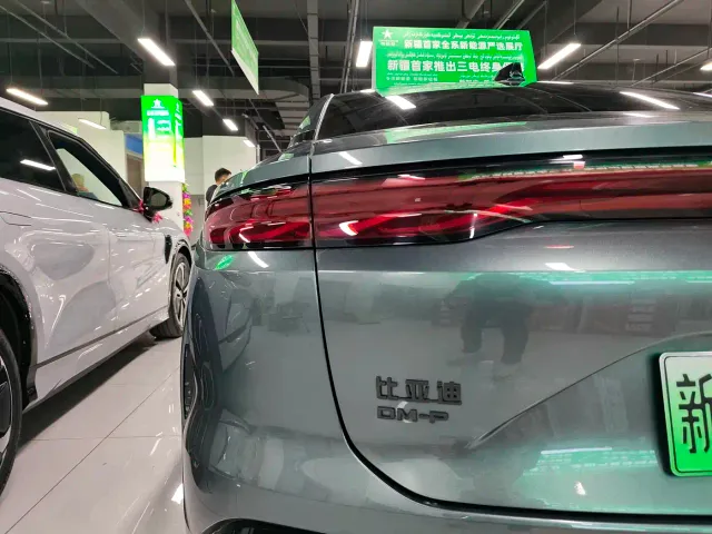 BYD Han L — Фото автомобиля 18