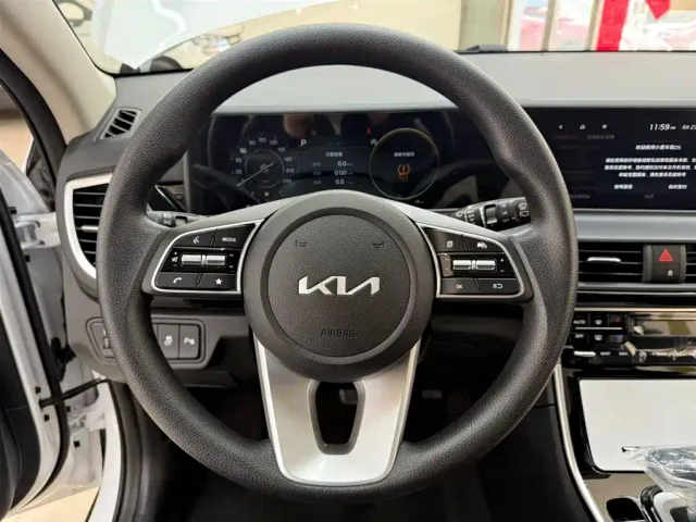 Kia Seltos — Фото автомобиля 11