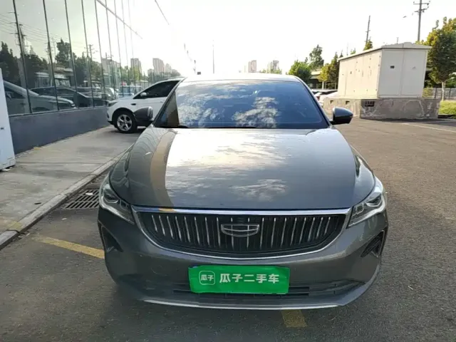 Geely Emgrand — Фото автомобиля 2