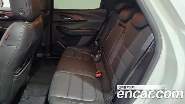 ChevroletGMDaewoo Trailblazer Новый Trailblazer 1.3 турбо 4WD — Фото автомобиля 12