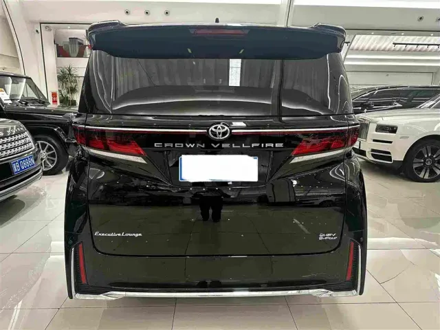 Toyota Vellfire — Фото автомобиля 18