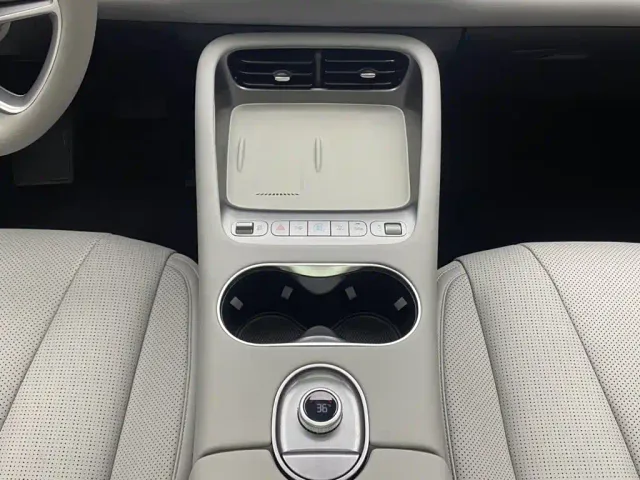 BYD Sealion 06 — Фото автомобиля 21
