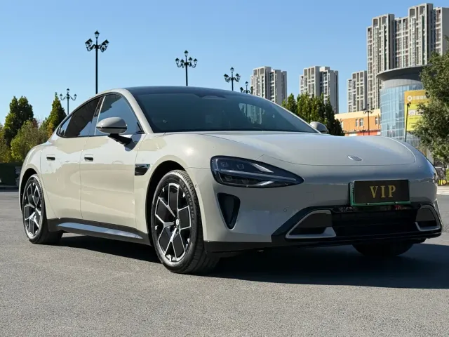 Xiaomi SU7 — Фото автомобиля 3