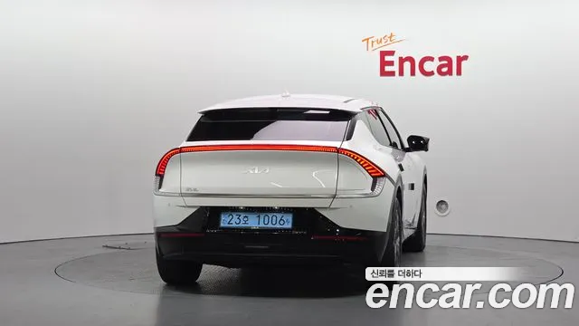 Kia EV6 — Фото автомобиля 4