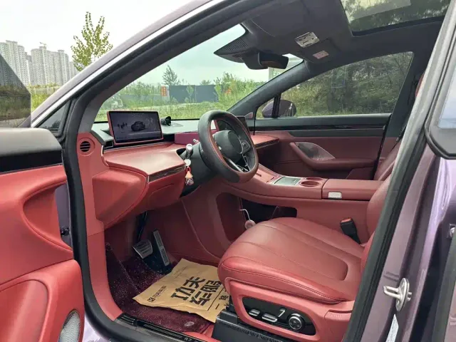 Zhijie Luxeed R7 2024 Pure Electric 736km Ultra — Фото автомобиля 3