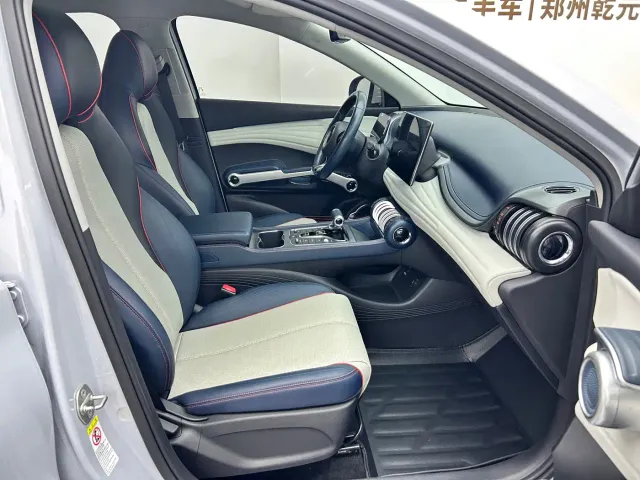 BYD Yuan PLUS — Фото автомобиля 8